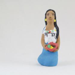 Muñeca with Fruit Bowl